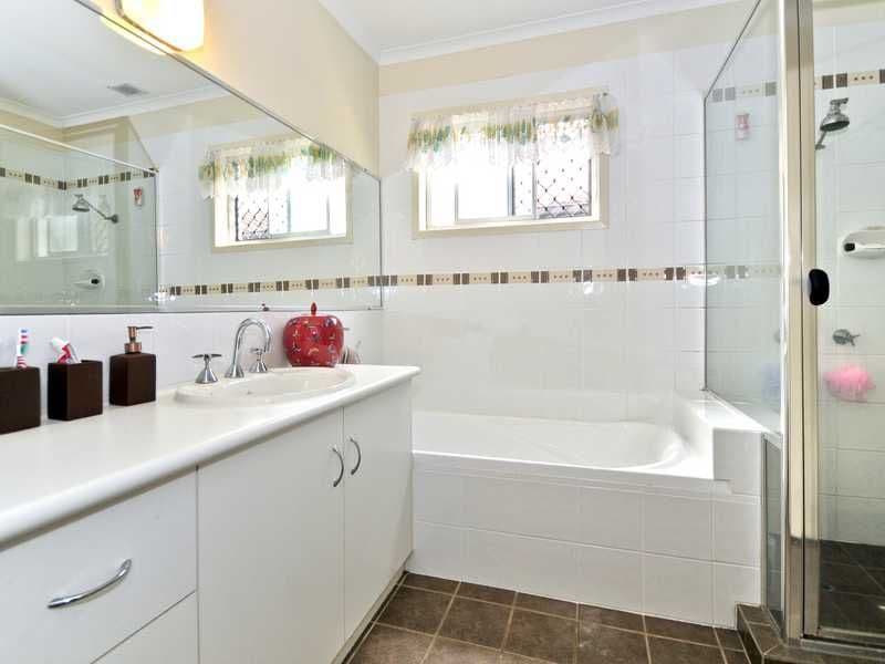 404 Cypress Terrace, PALM BEACH QLD 4221, Palm Beach - Thumbnail 2