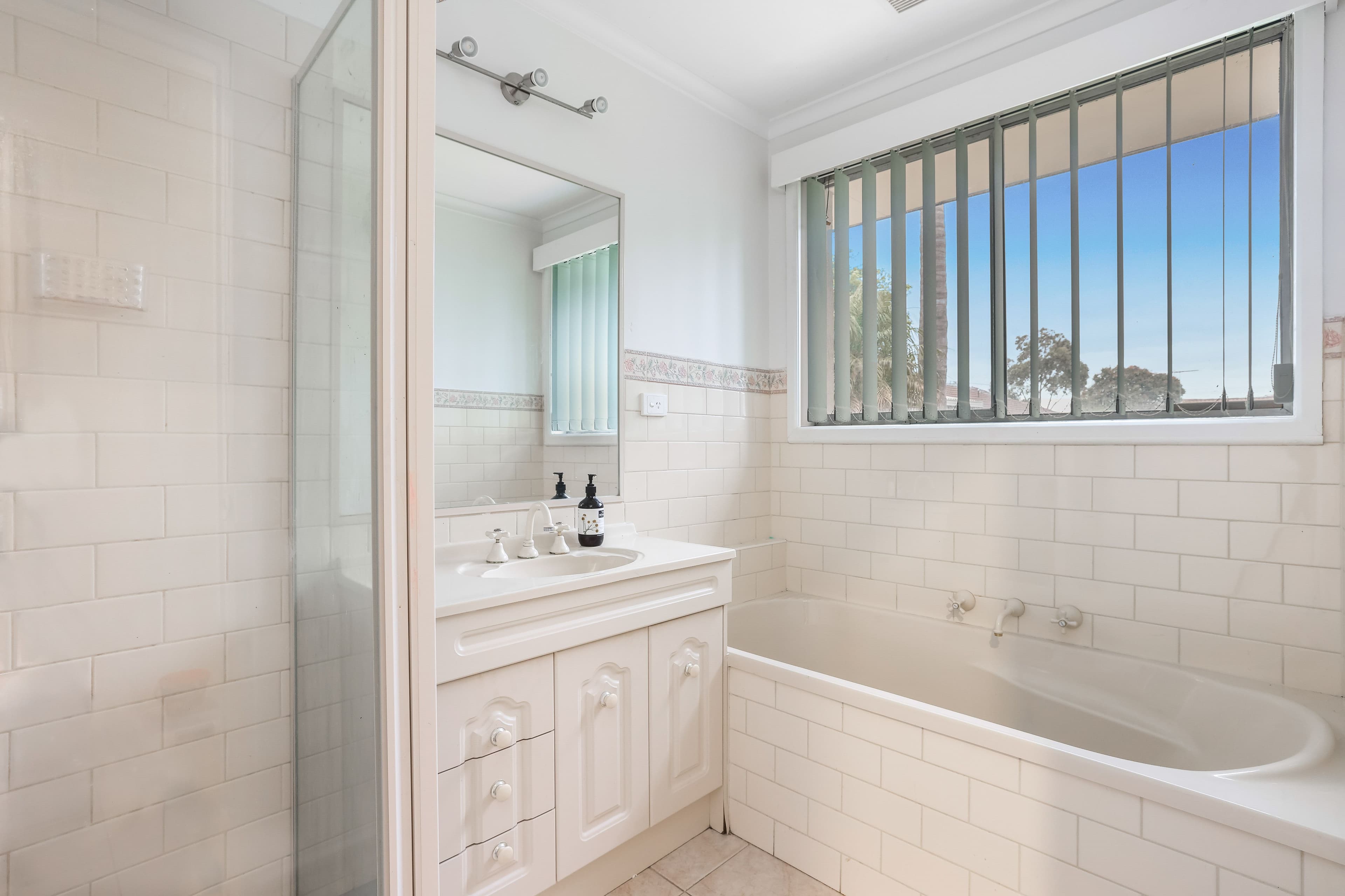 118 South Circular Road, Gladstone Park VIC 3043, Gladstone Park - Thumbnail 8