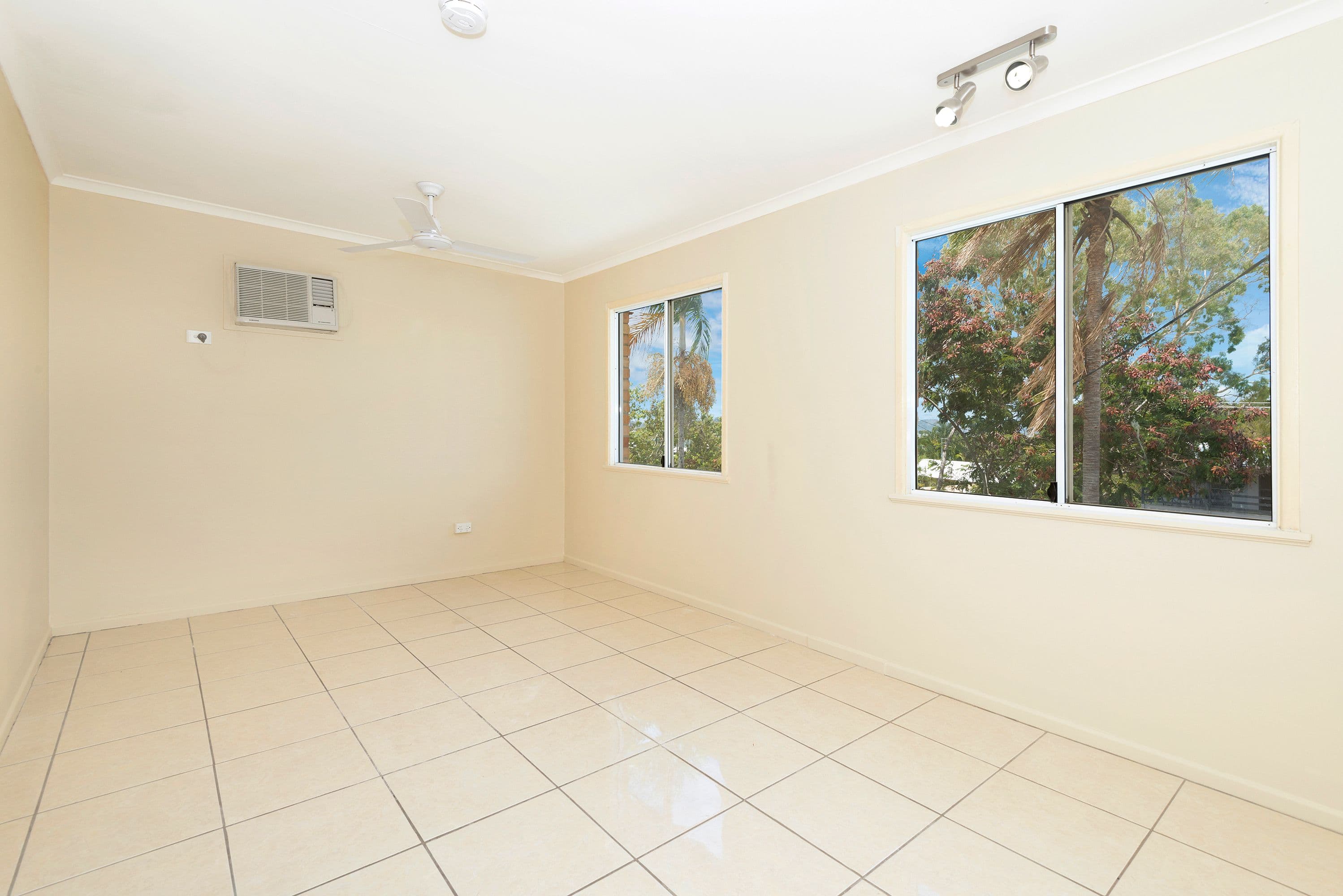 17 Mount Louisa Drive, Mount Louisa QLD 4814, Mount Louisa - Thumbnail 6