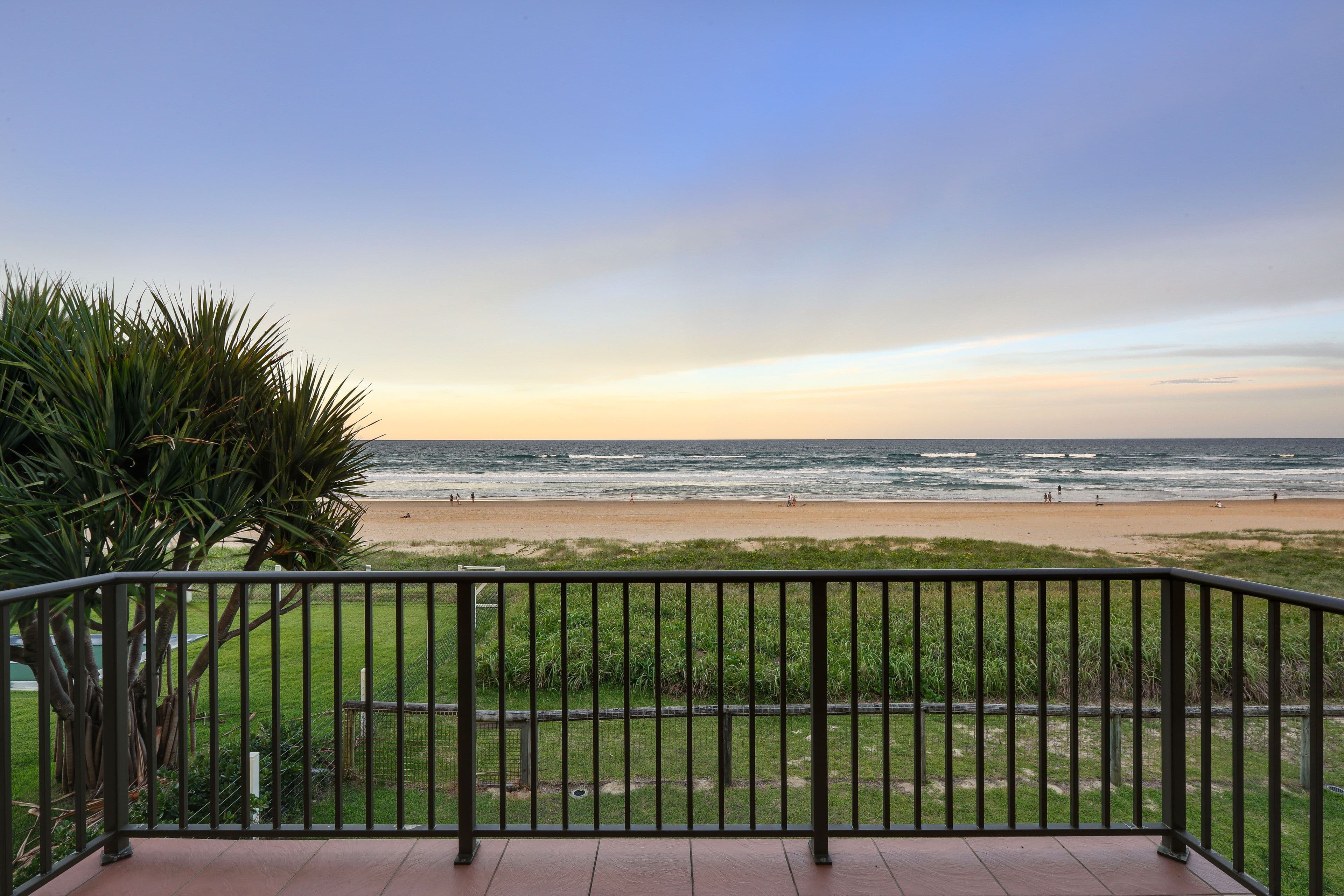 119 Albatross Avenue, Mermaid Beach QLD 4218, Mermaid Beach - Image 1