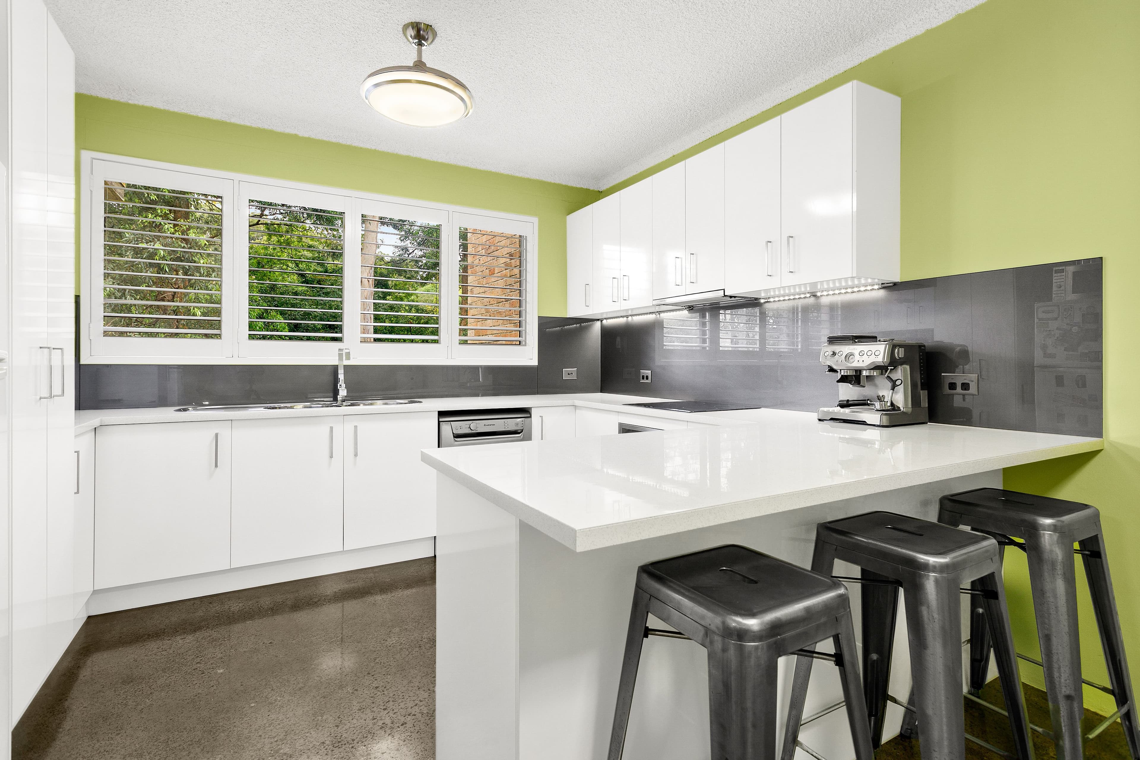 27 Mangerton Road, Wollongong NSW 2500, Wollongong - Image 1
