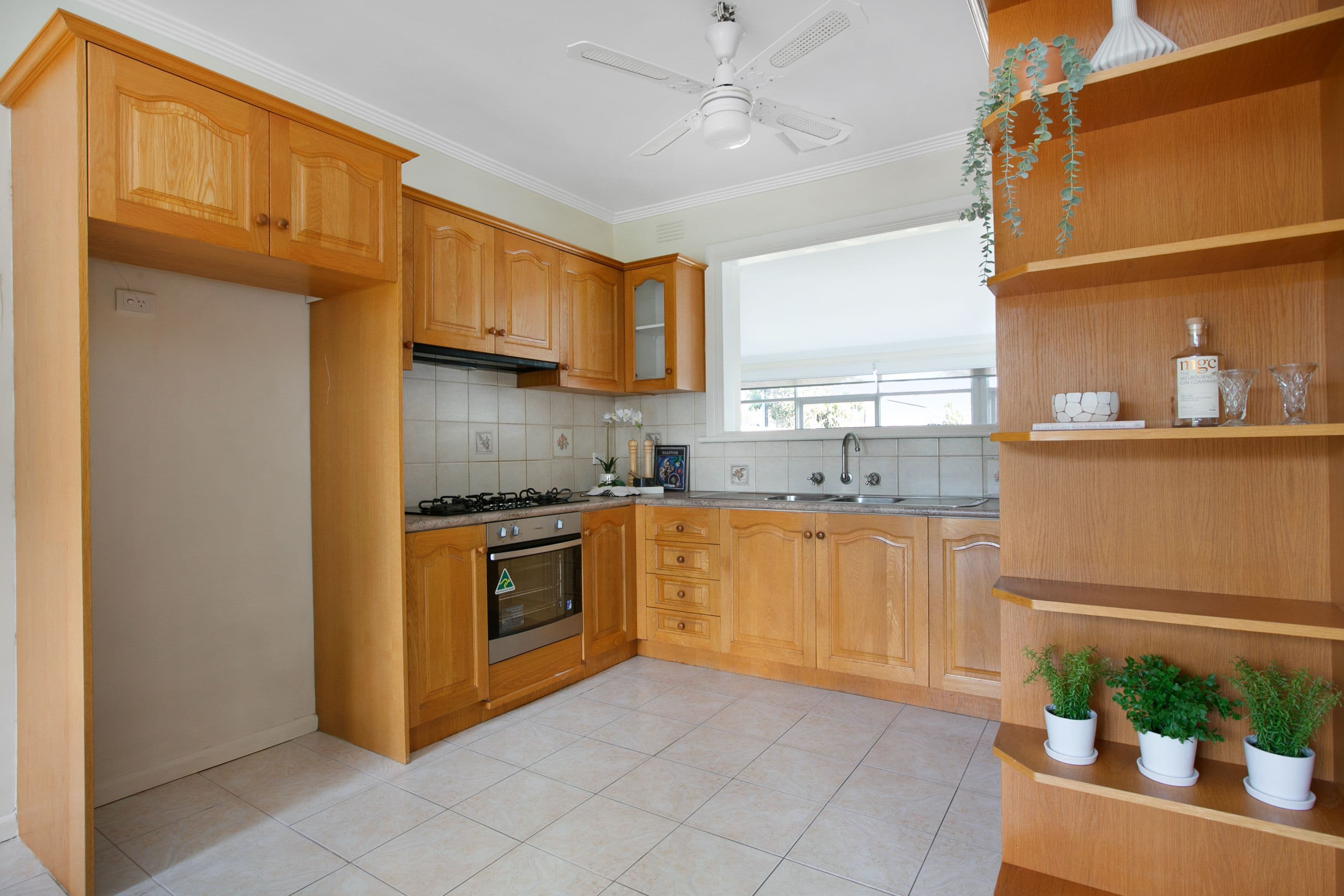 29 Barry Street, Reservoir VIC 3073, Reservoir - Thumbnail 5