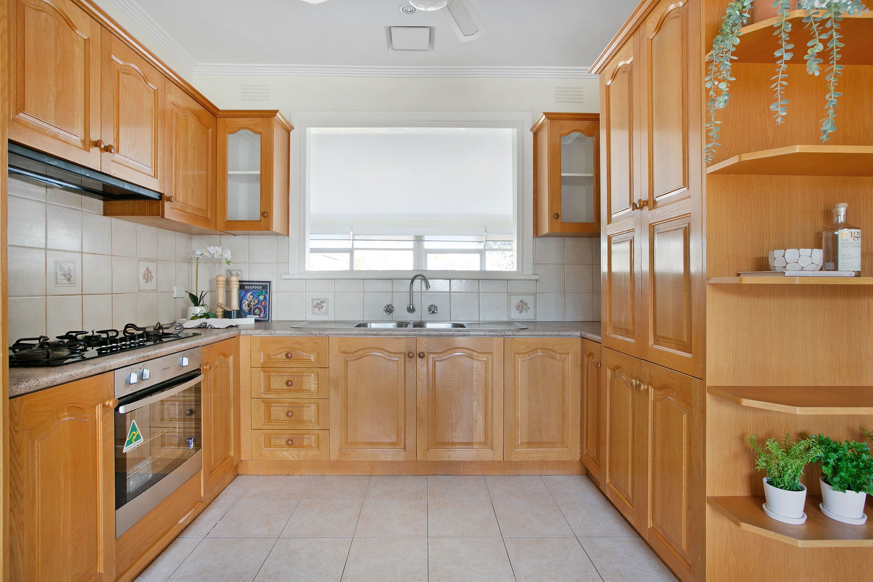 29 Barry Street, Reservoir VIC 3073, Reservoir - Thumbnail 6