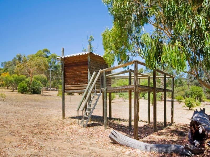 35 John Farrant Drive, GOOSEBERRY HILL WA 6076, Gooseberry Hill - Thumbnail 3