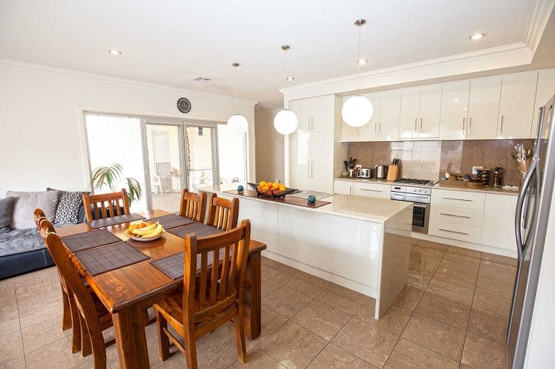 13 Allison Street, Mount Gambier SA 5290, Mount Gambier - Thumbnail 2