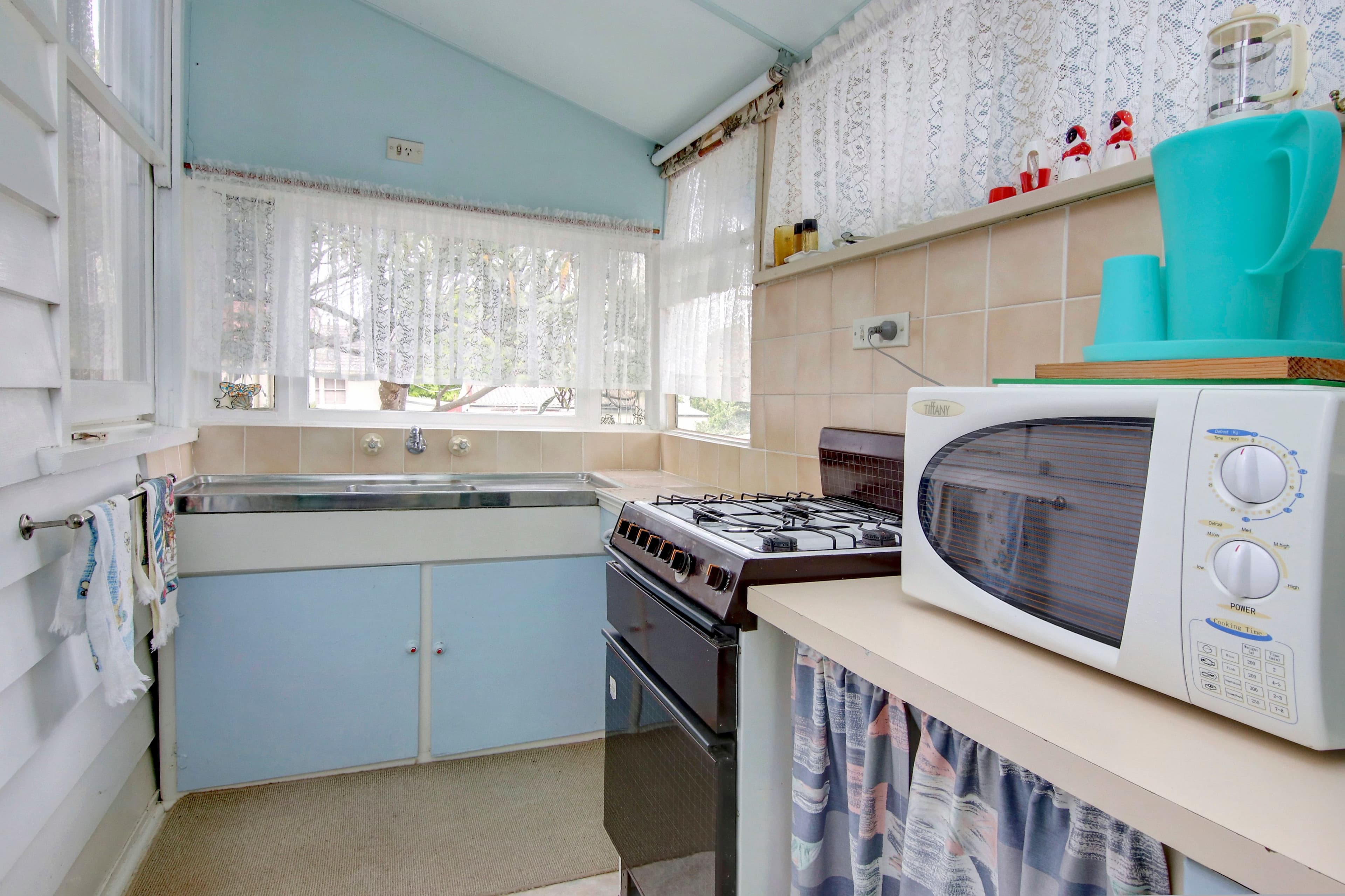54 Fifth Avenue, Rosebud VIC 3939, Rosebud - Thumbnail 2