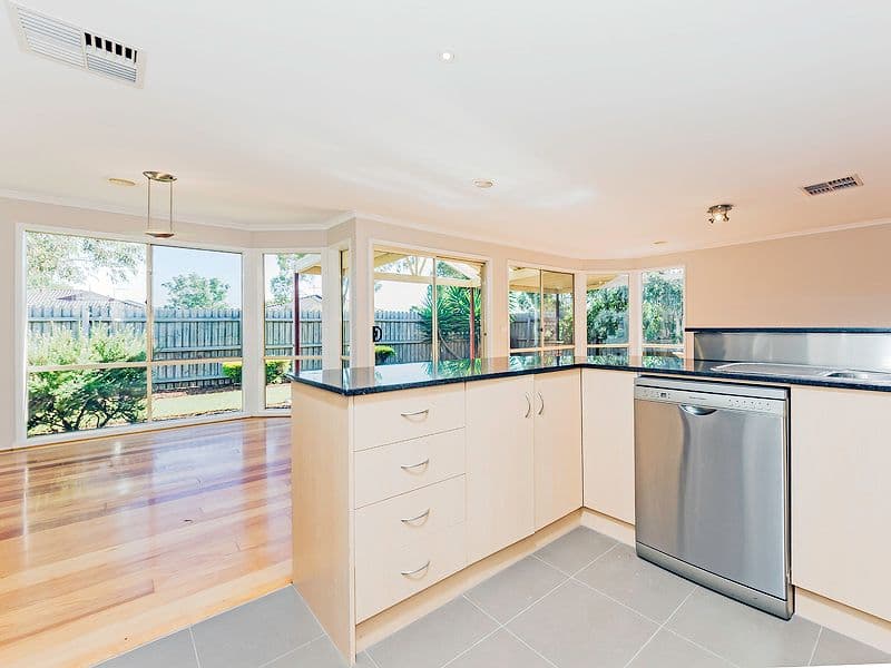 2 Millstream Avenue, Point Cook VIC 3030, Point Cook - Thumbnail 7