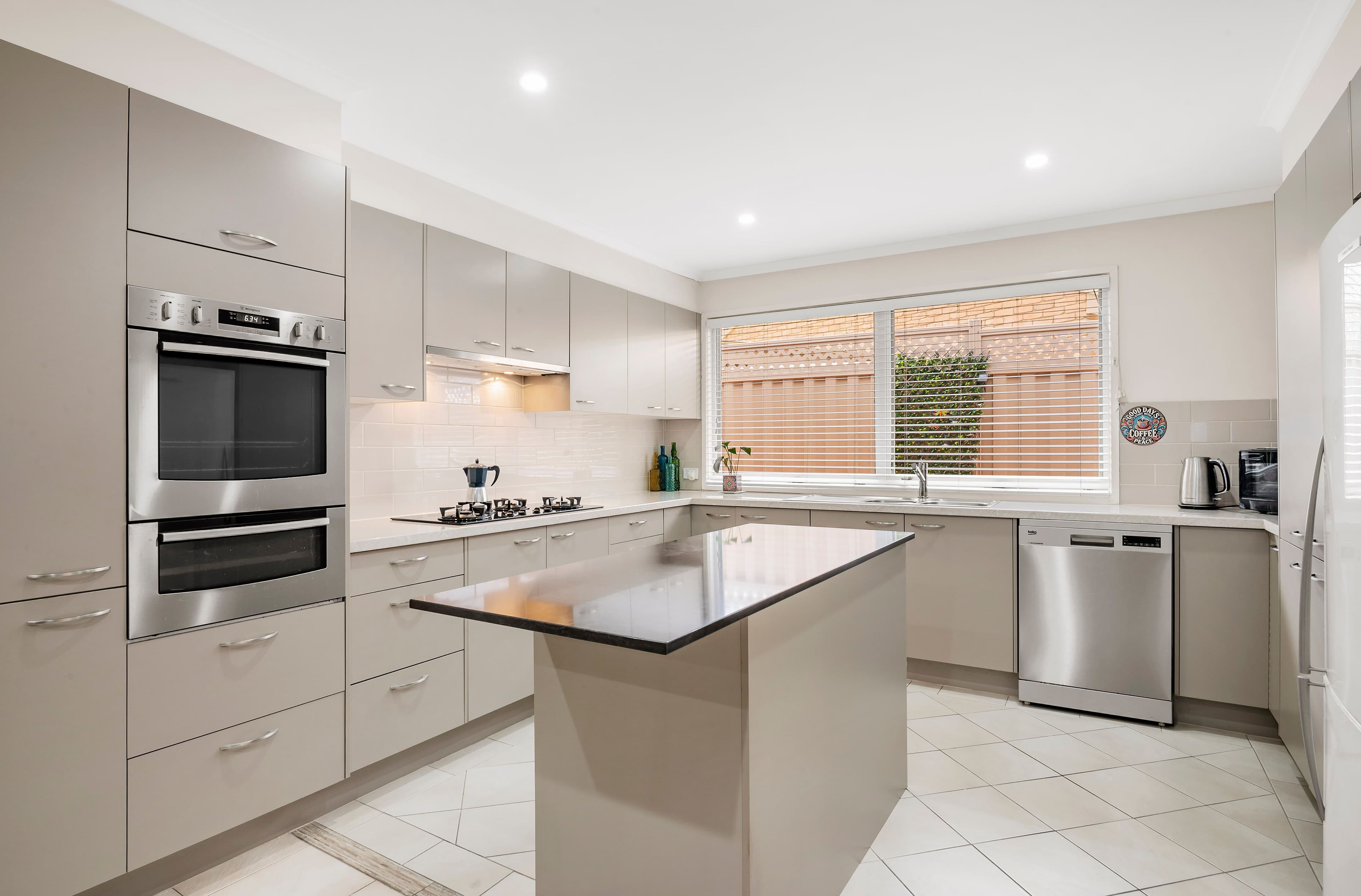 47 Veronica Crescent, Mill Park VIC 3082, Mill Park - Thumbnail 2