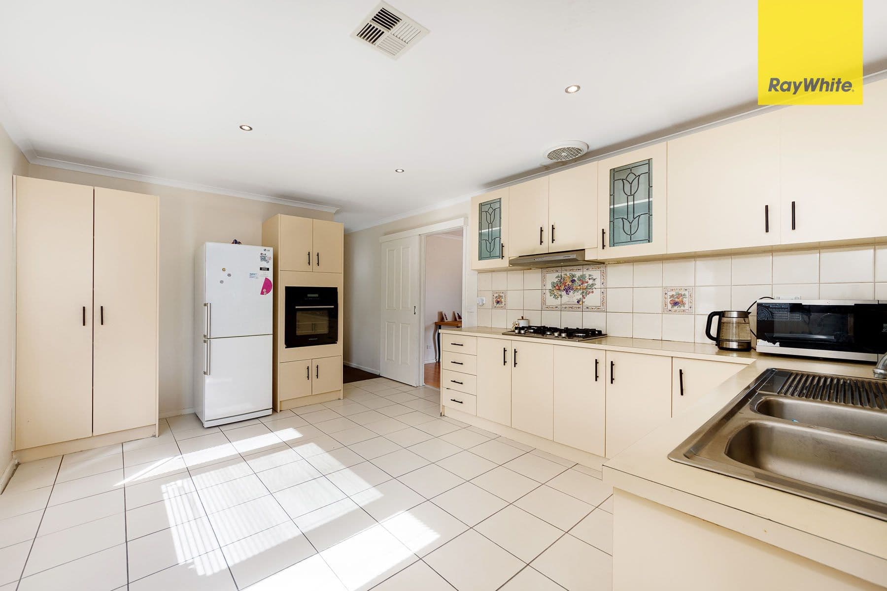 4 Shepherds Grove, Kings Park VIC 3021, Kings Park - Thumbnail 4