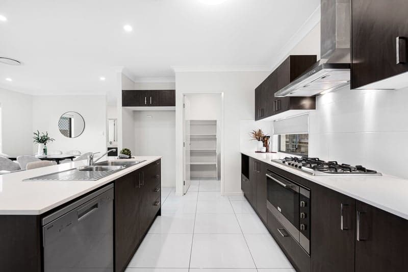 7 Grainger Street, Wynnum West - Thumbnail 3