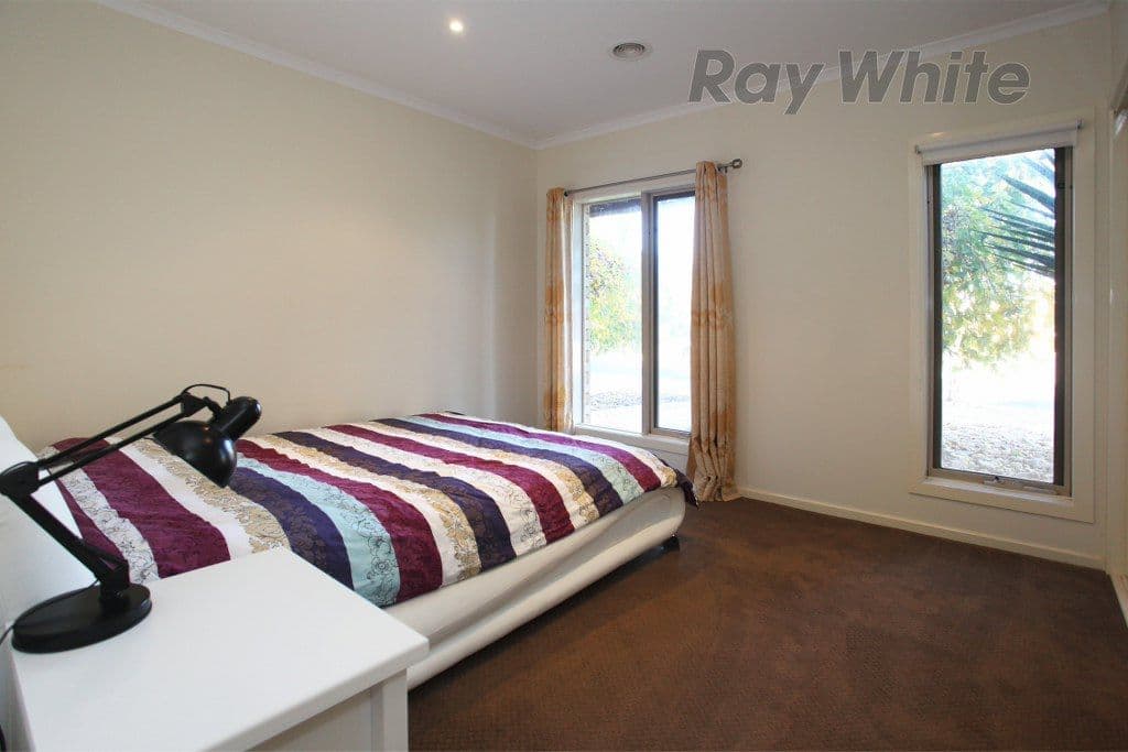 26 Juniper Avenue, POINT COOK VIC 3030, Point Cook - Thumbnail 2