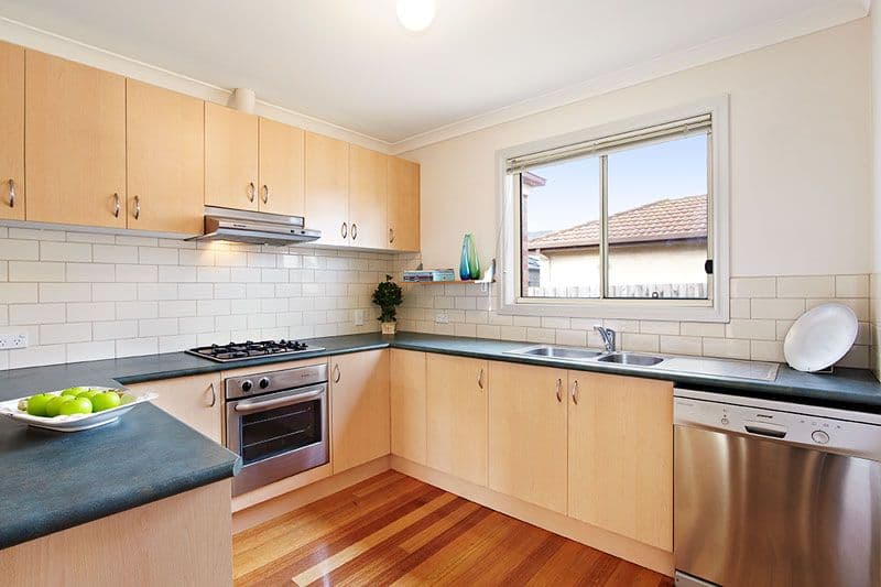 29 Chaleyer Street, RESERVOIR VIC 3073, Reservoir - Thumbnail 3