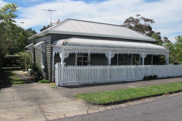 8 Brown Street, HAMILTON VIC 3300, Hamilton - Image 1