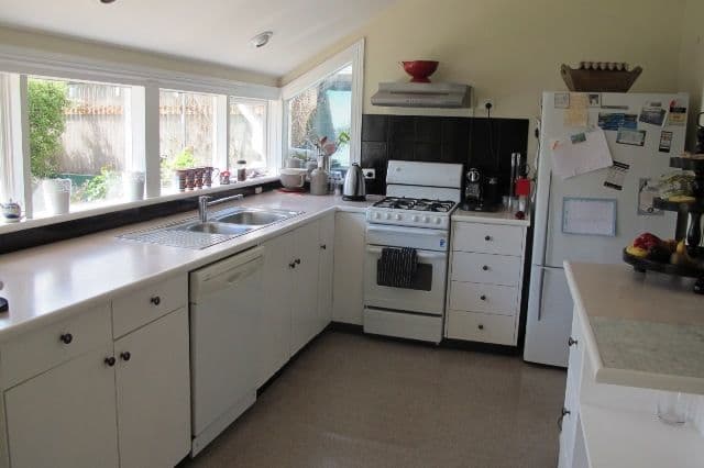 8 Brown Street, HAMILTON VIC 3300, Hamilton - Thumbnail 4