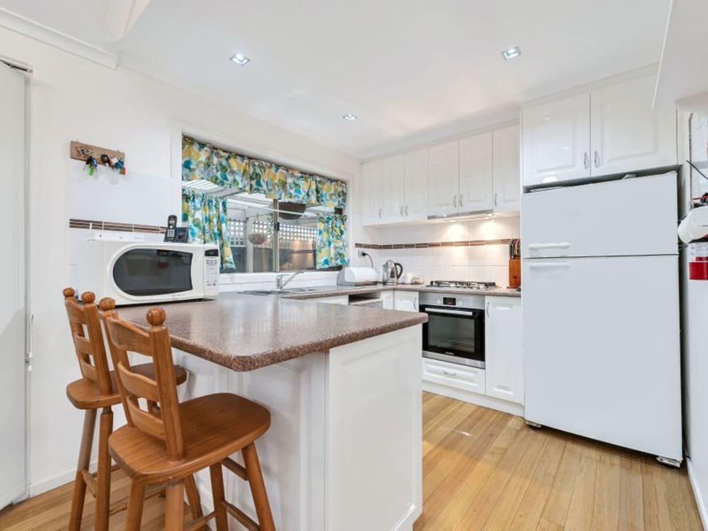 19 Niagara Way, Werribee VIC 3030, Werribee - Thumbnail 4