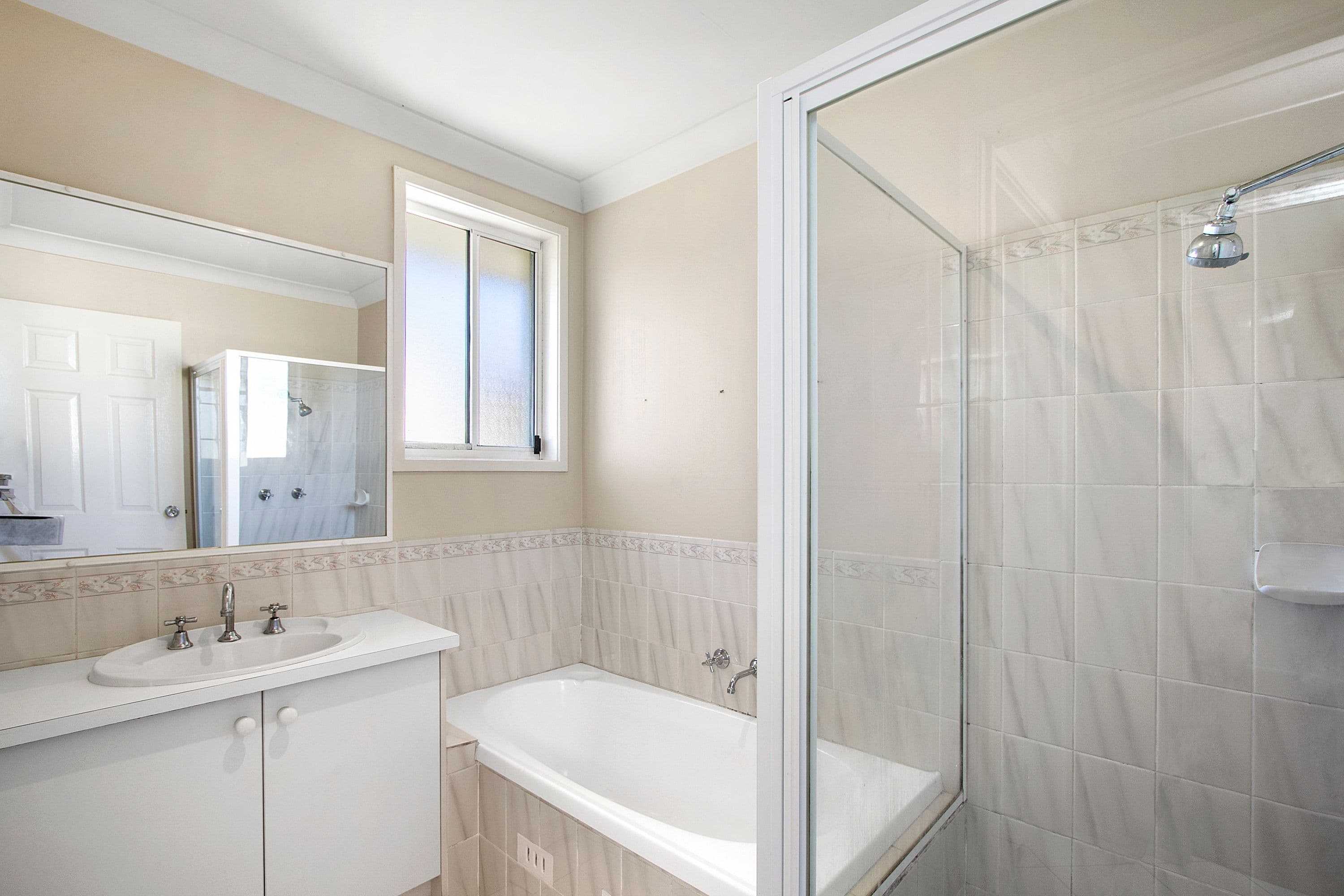 49 Loder Crescent, South Windsor - Thumbnail 5