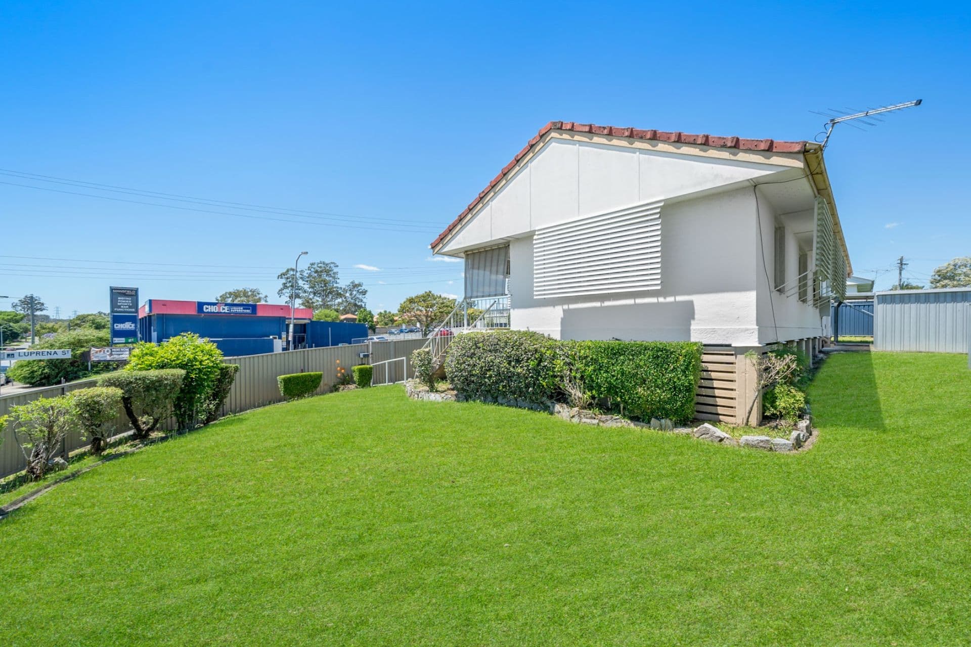 163 Wecker Road, Mansfield QLD 4122, Mansfield - Thumbnail 4