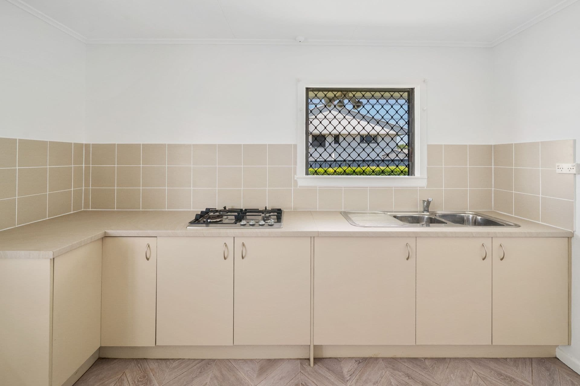 163 Wecker Road, Mansfield QLD 4122, Mansfield - Thumbnail 6