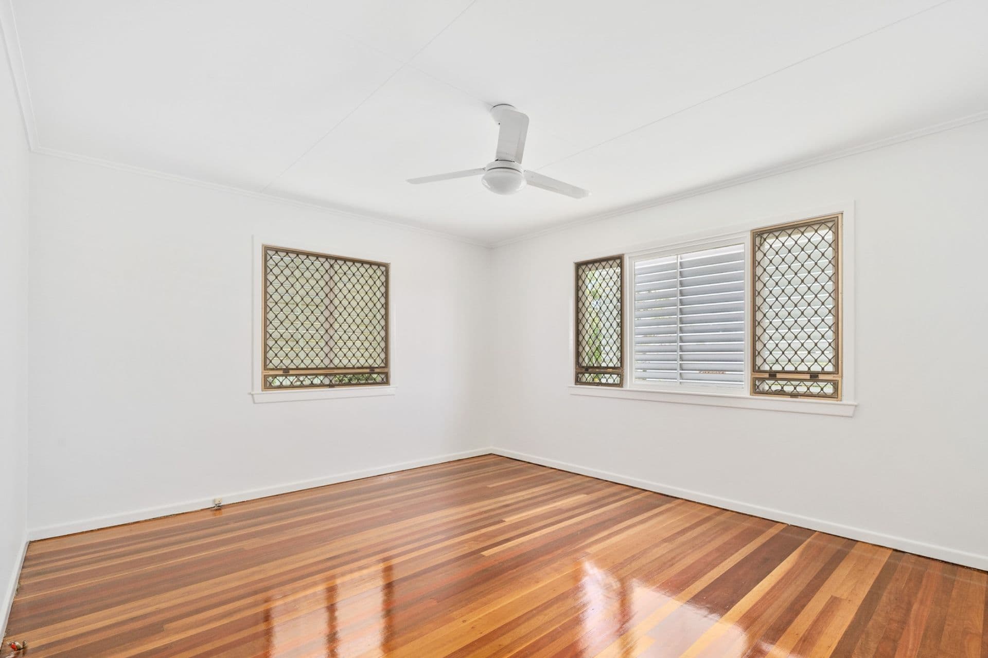 163 Wecker Road, Mansfield QLD 4122, Mansfield - Thumbnail 8