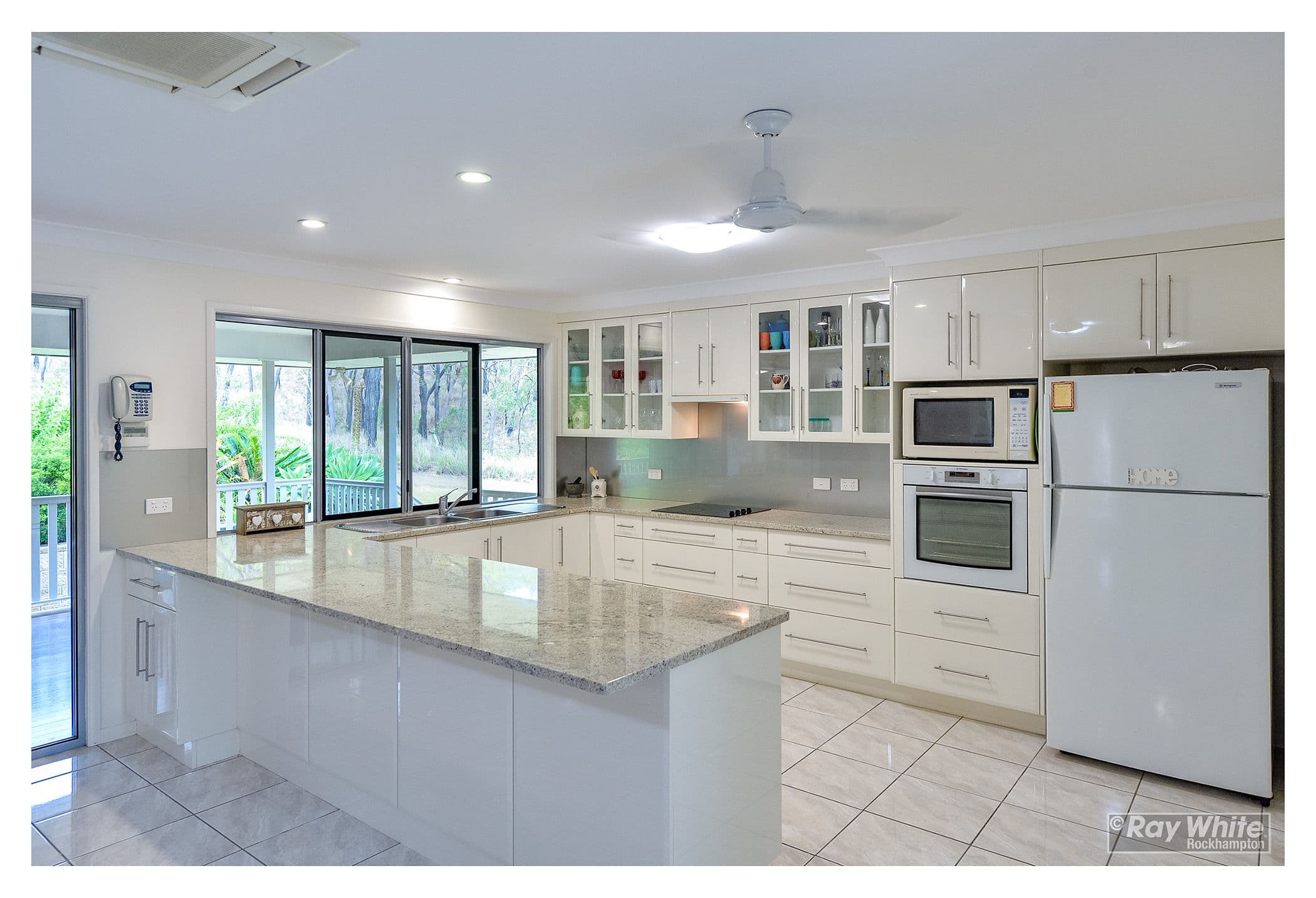 11 Retreat Avenue, Norman Gardens QLD 4701, Norman Gardens - Thumbnail 3