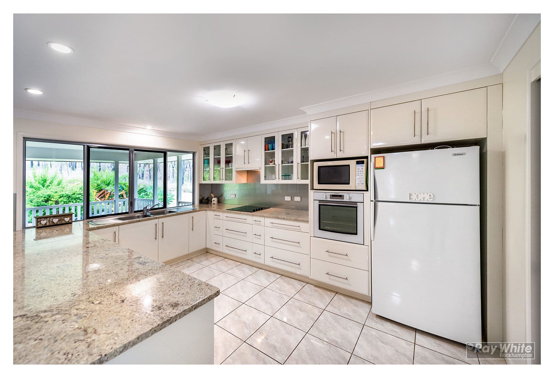 11 Retreat Avenue, Norman Gardens QLD 4701, Norman Gardens - Thumbnail 5