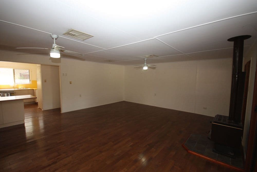 34 Nobbs Street, Moura QLD 4718, Moura - Thumbnail 2