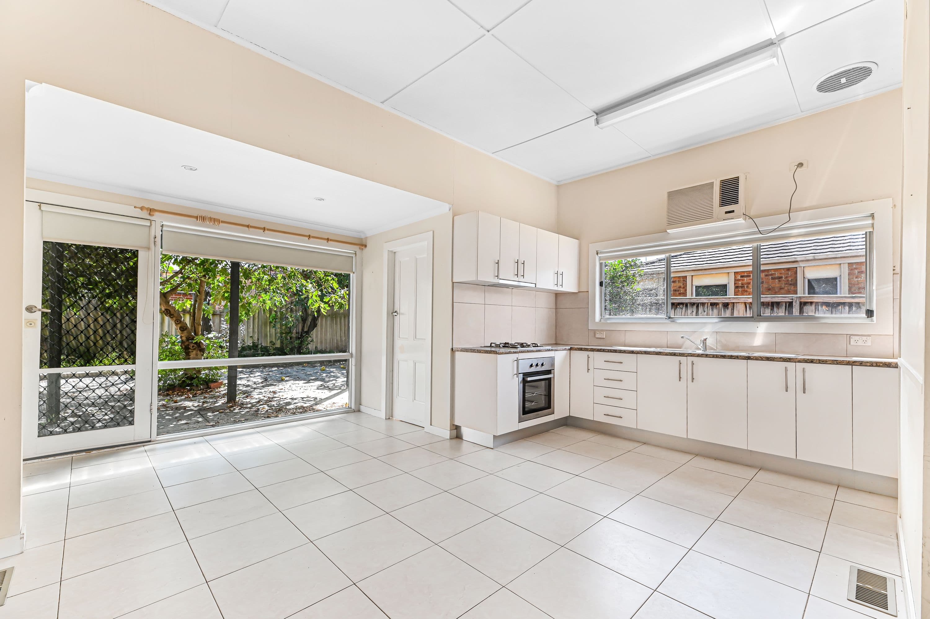 39 Knight Street, Clayton South VIC 3169, Clayton South - Thumbnail 3