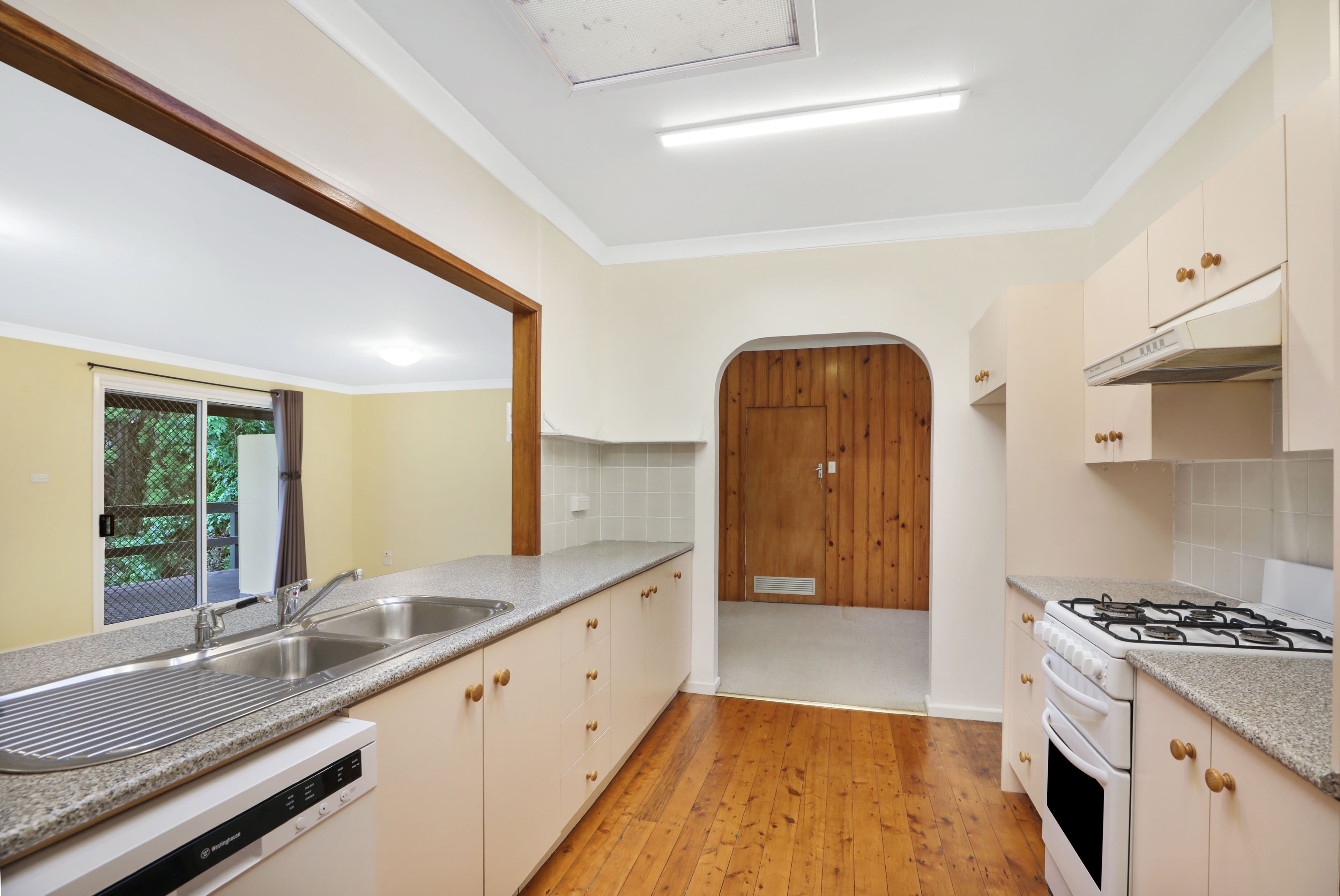 5 Campbell Avenue, Burradoo NSW 2576, Burradoo - Thumbnail 5