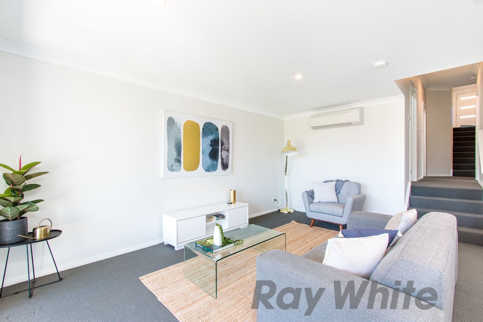 34 Blantyre Road, Macquarie Hills - Thumbnail 4