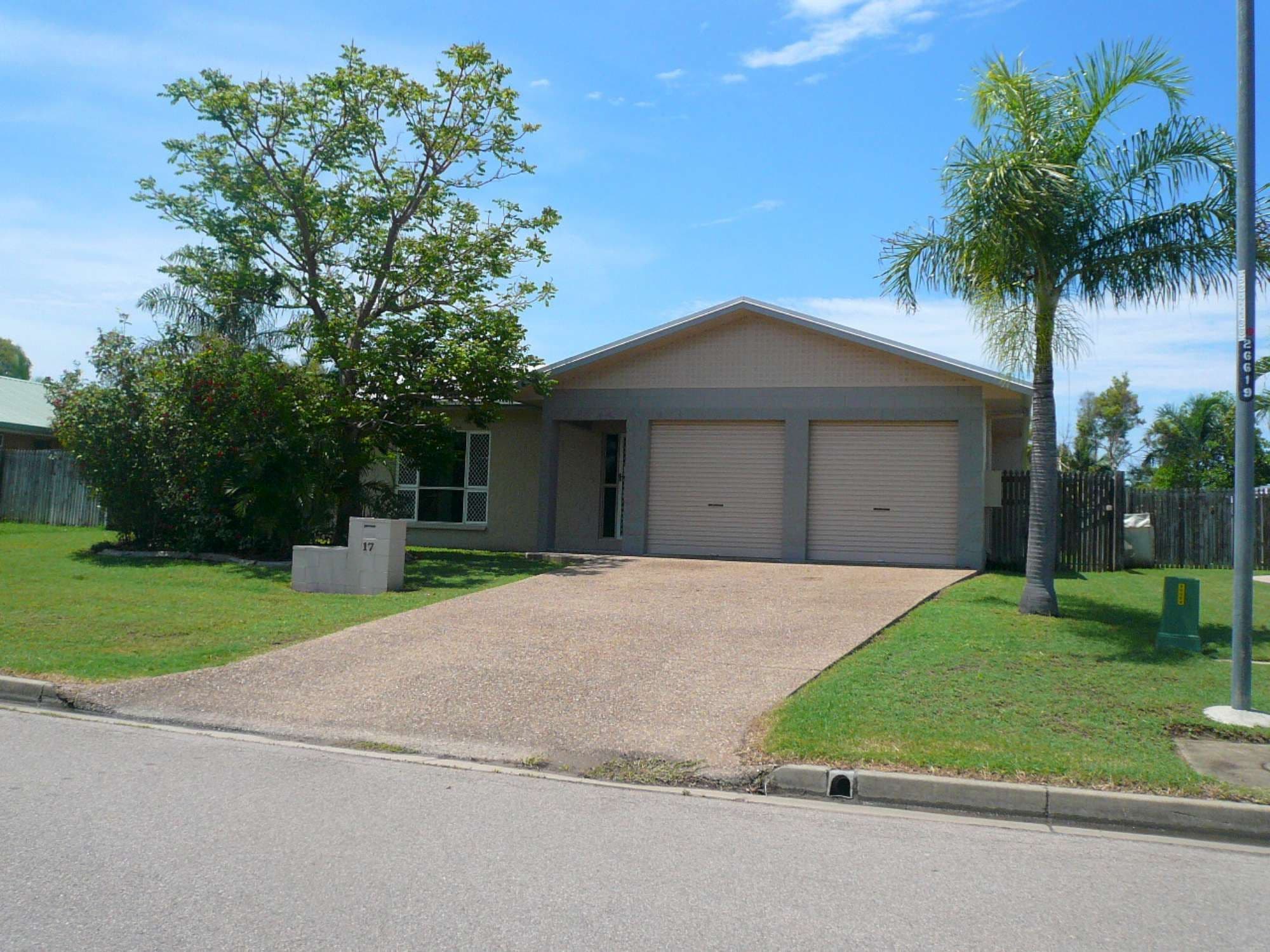 17 Redwood Avenue, KIRWAN QLD 4817, Kirwan - Image 1