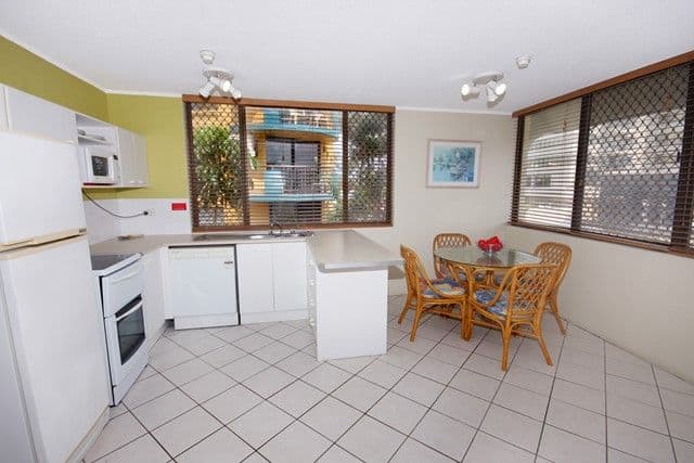 2 Maroubra Street, MAROOCHYDORE QLD 4558, Maroochydore - Thumbnail 3