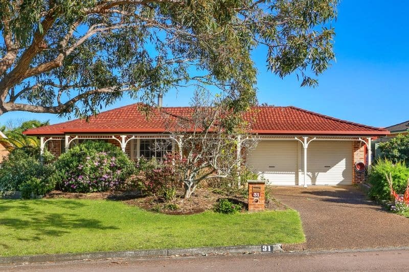 31 Highland Road, Green Point - Image 1