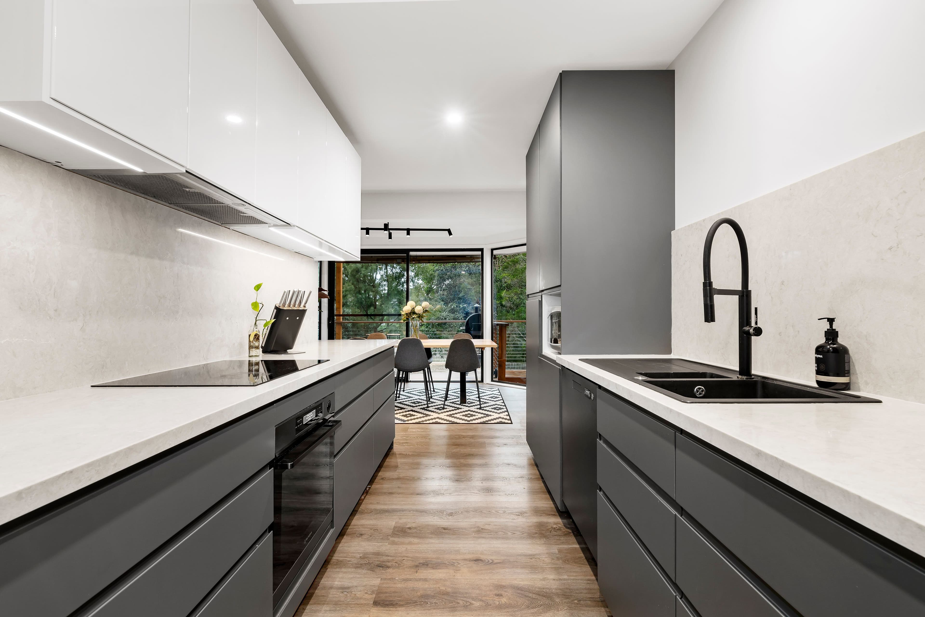 12 Macleod Parade, Macleod VIC 3085, Macleod - Thumbnail 2