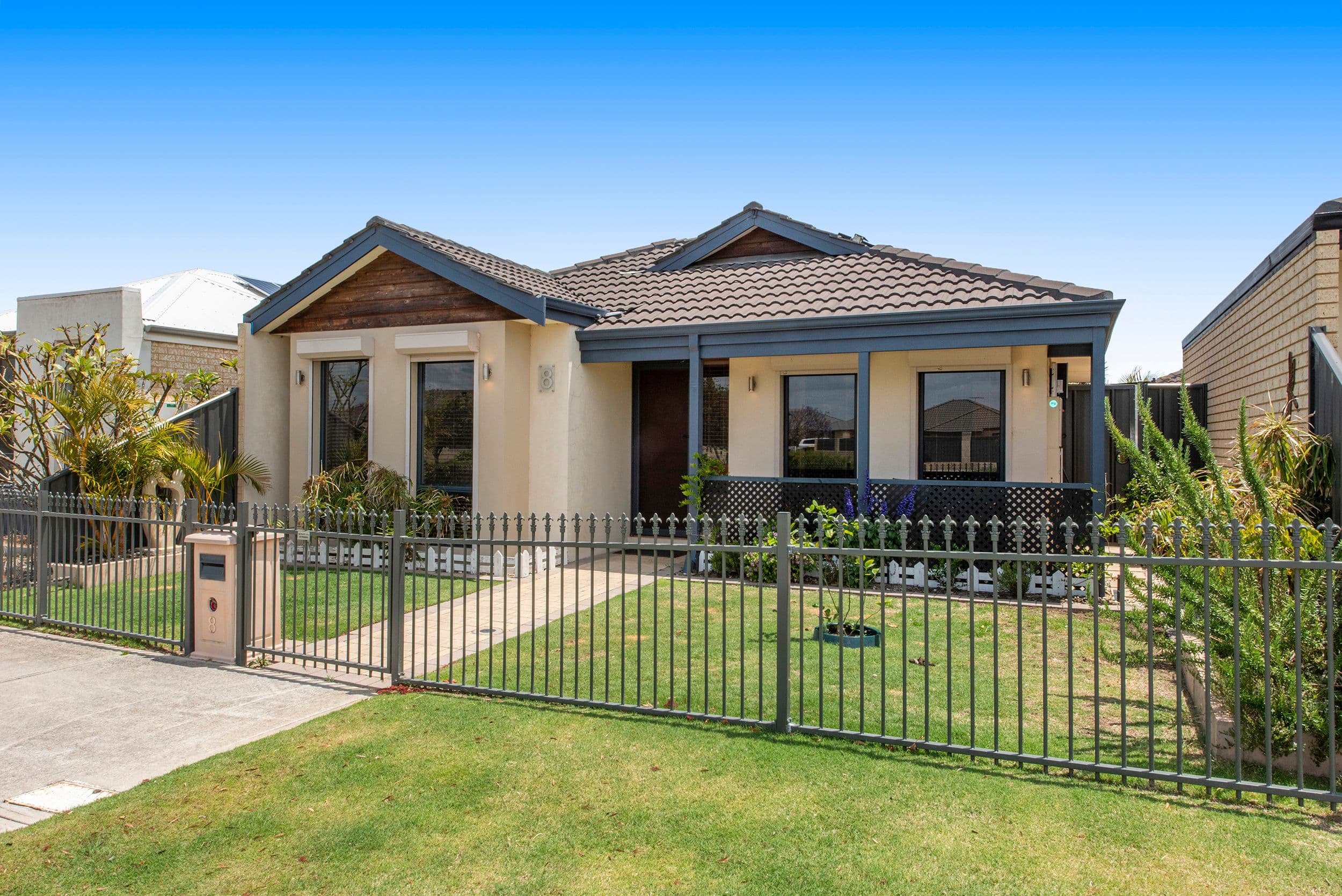 8 Honeysuckle Mews, Baldivis WA 6171, Baldivis - Thumbnail 2