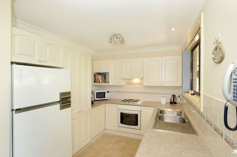 17 South Street, KILLARNEY VALE NSW 2261, Killarney Vale - Thumbnail 2