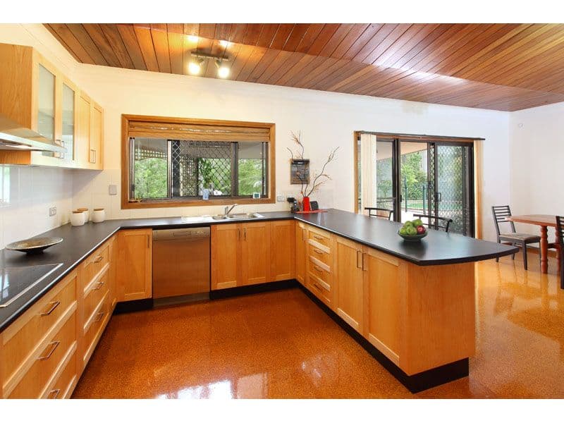 6 Sunset Grove, SAMFORD VALLEY QLD 4520, Samford Valley - Thumbnail 3