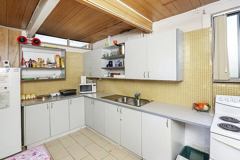 52 Gladys Avenue, Berkeley Vale - Thumbnail 7