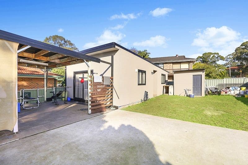 52 Gladys Avenue, Berkeley Vale - Thumbnail 8