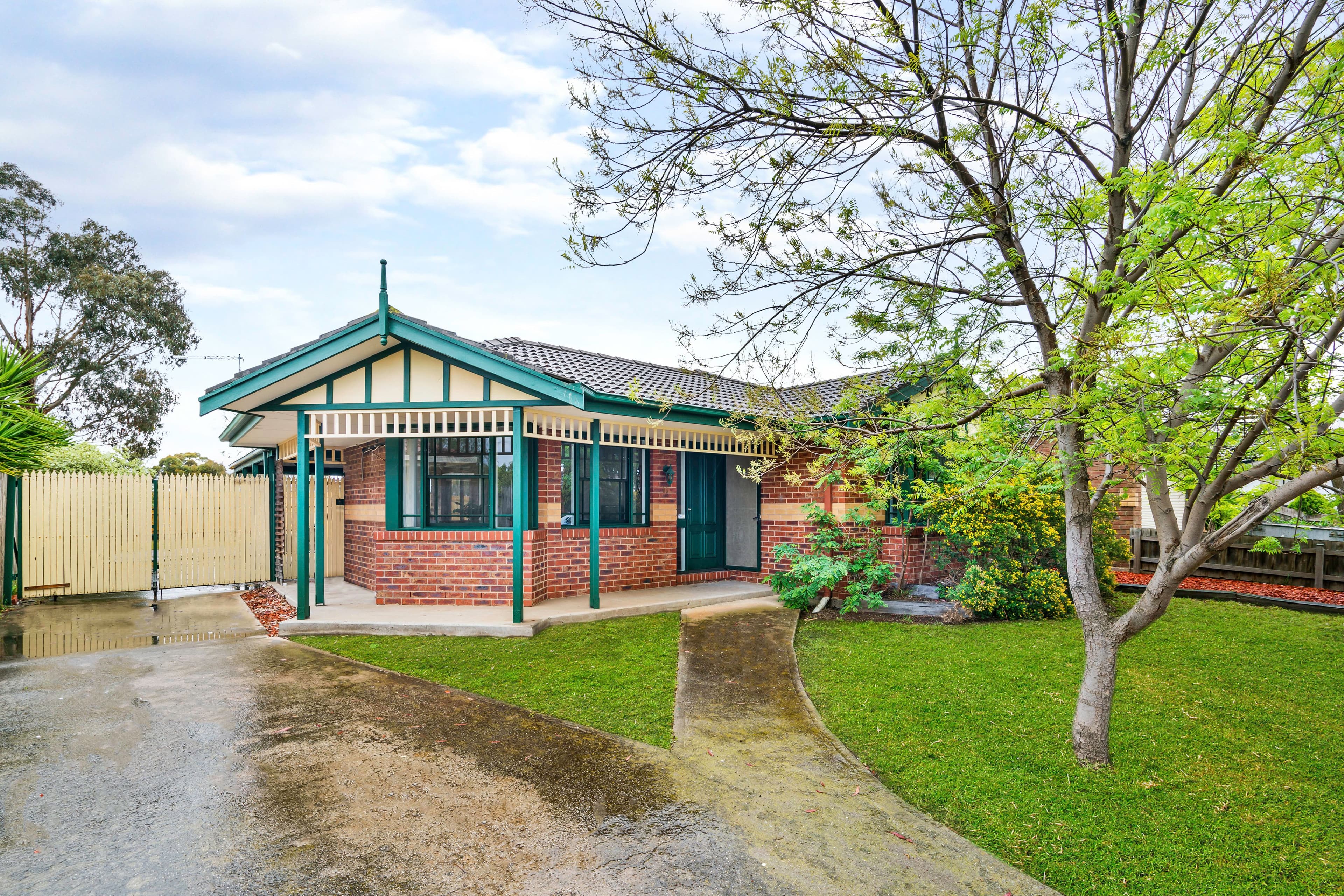 11 Manchester Drive, Sydenham VIC 3037, Sydenham - Image 1