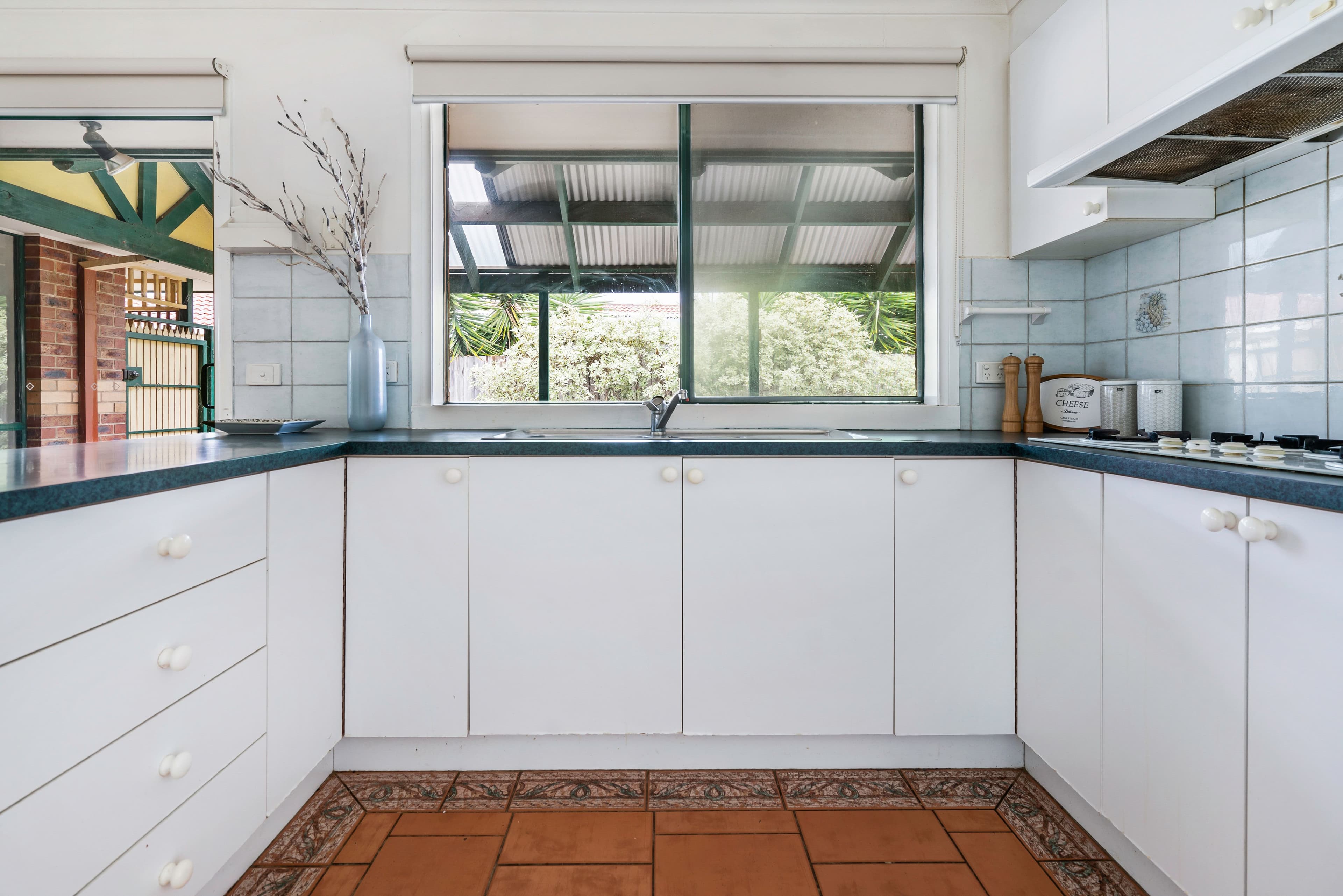 11 Manchester Drive, Sydenham VIC 3037, Sydenham - Thumbnail 5