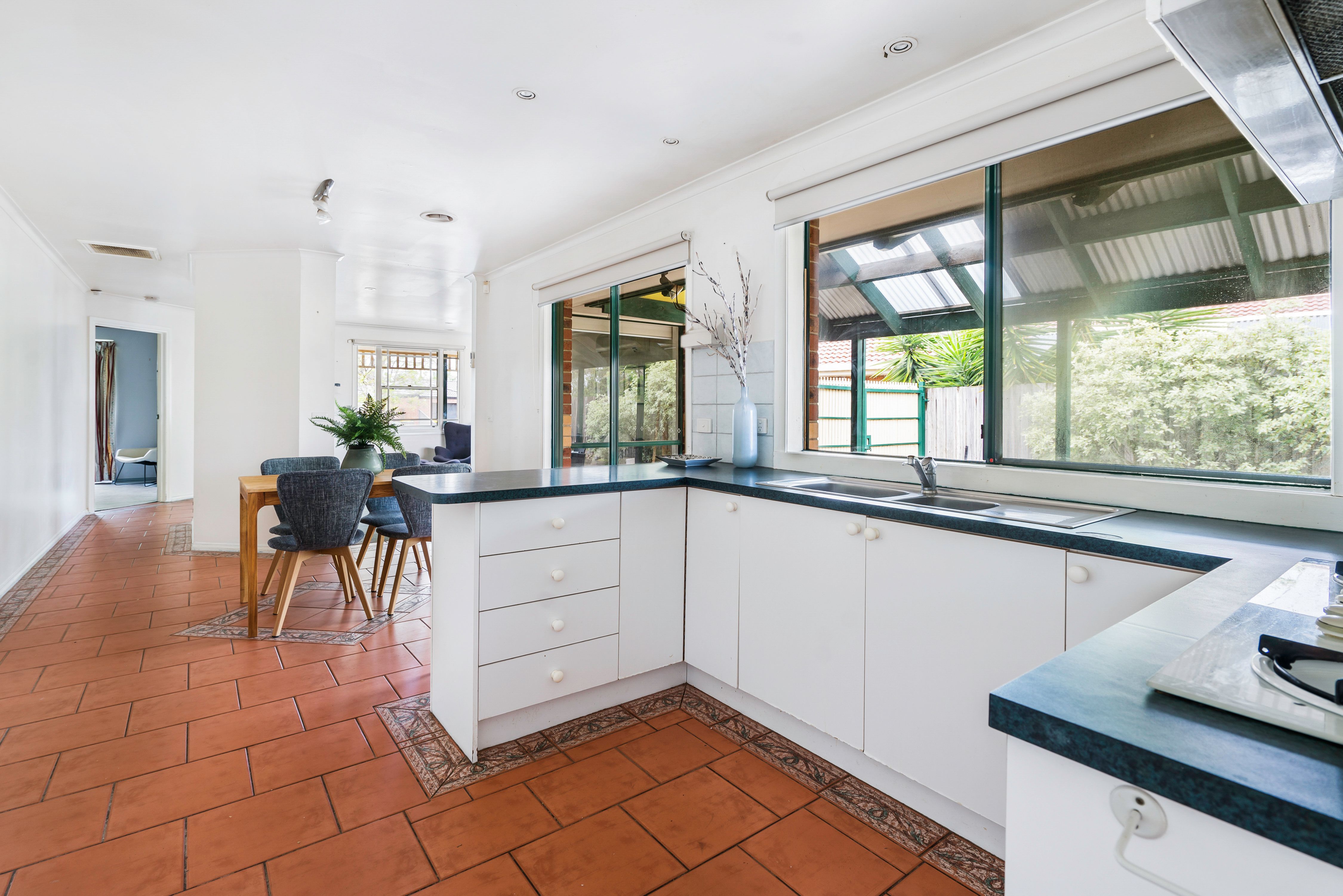 11 Manchester Drive, Sydenham VIC 3037, Sydenham - Thumbnail 6