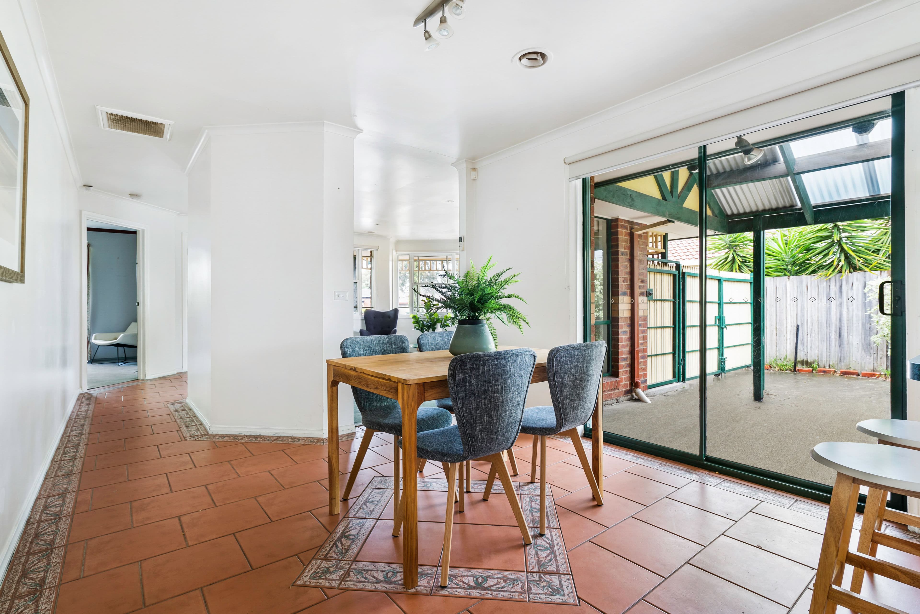 11 Manchester Drive, Sydenham VIC 3037, Sydenham - Thumbnail 7