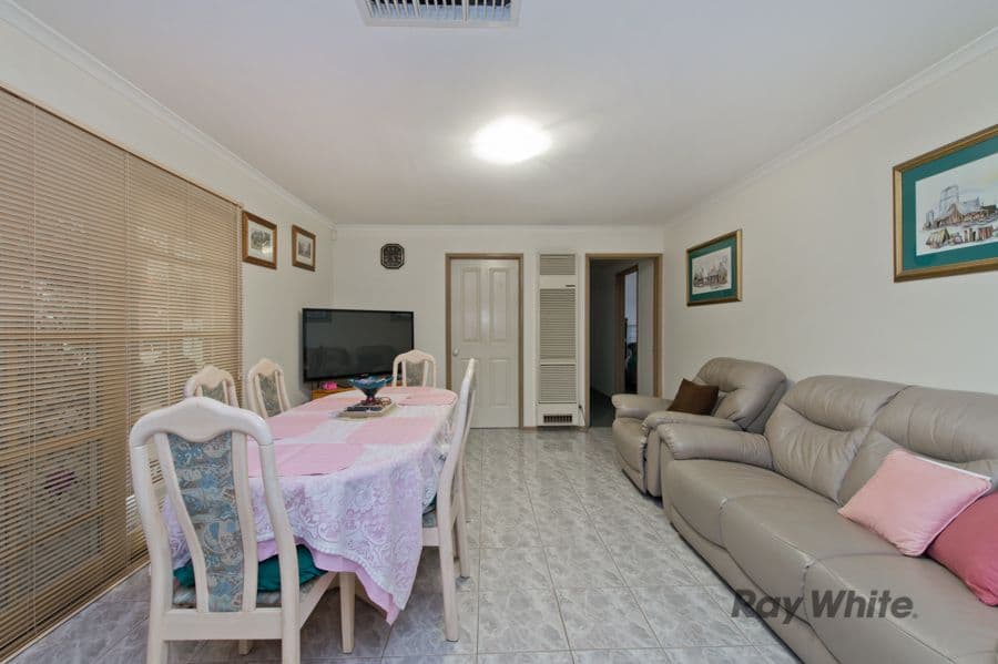 1 Hannah Close, Melton West VIC 3337, Melton West - Thumbnail 4