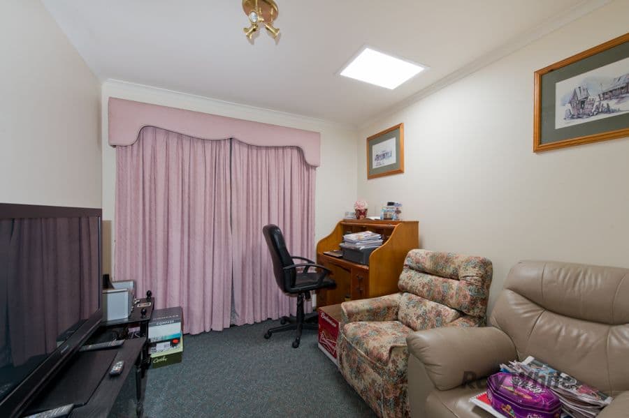 1 Hannah Close, Melton West VIC 3337, Melton West - Thumbnail 6