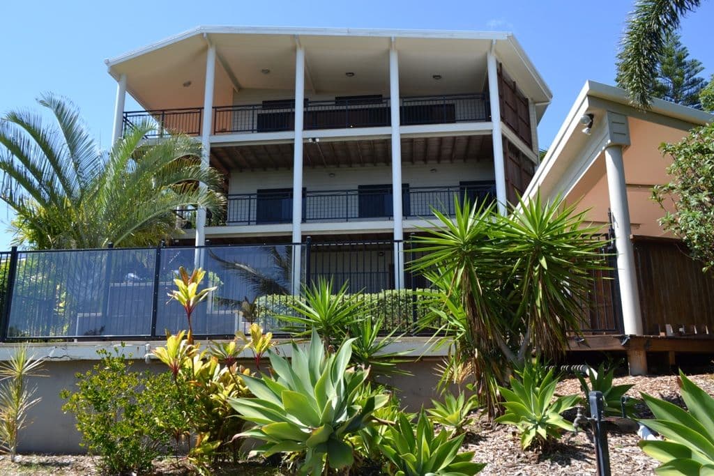 6 Buccaneer Avenue, Lammermoor QLD 4703, Lammermoor - Image 1
