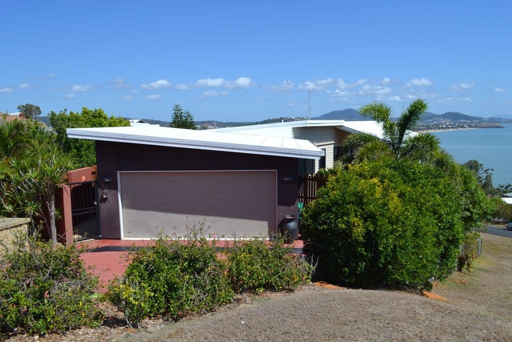 6 Buccaneer Avenue, Lammermoor QLD 4703, Lammermoor - Thumbnail 2