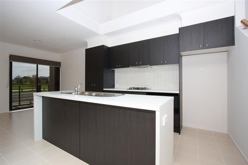 11 Hampden Green, SOUTH MORANG VIC 3752, South Morang - Thumbnail 2