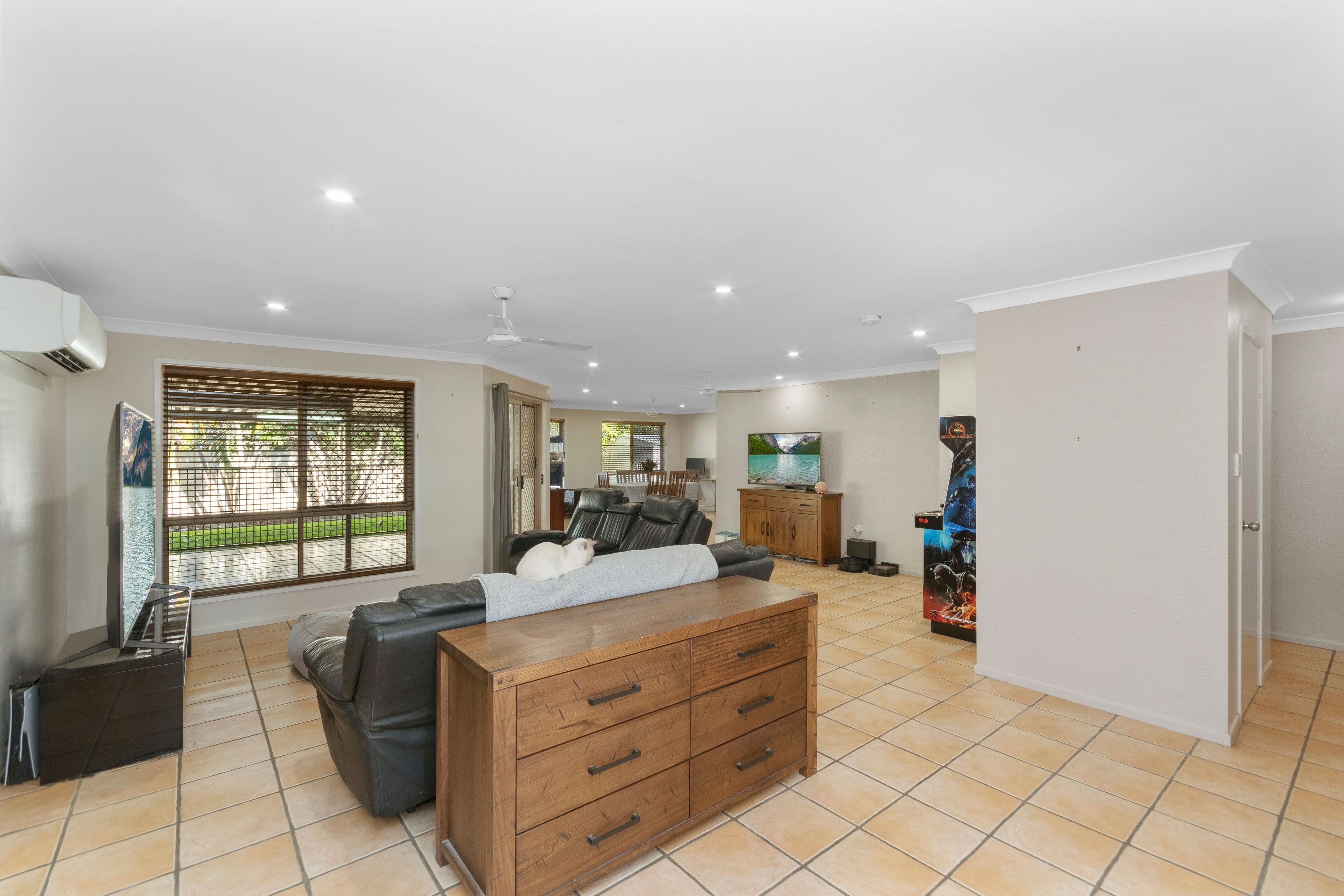 12 Fielding Way, Kirwan QLD 4817, Kirwan - Thumbnail 2