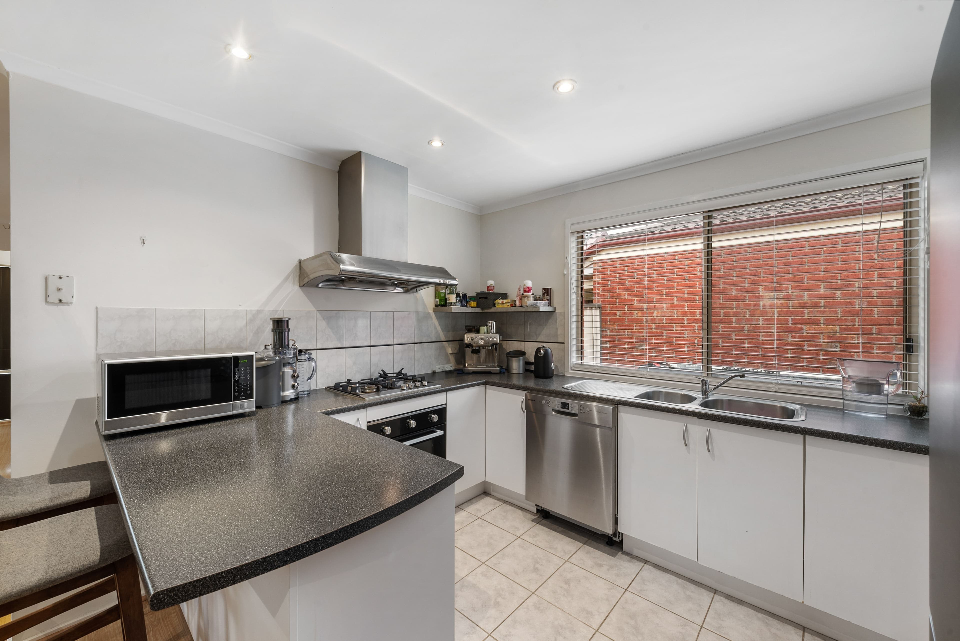 31 Timele Drive, Hillside VIC 3037, Hillside - Thumbnail 2