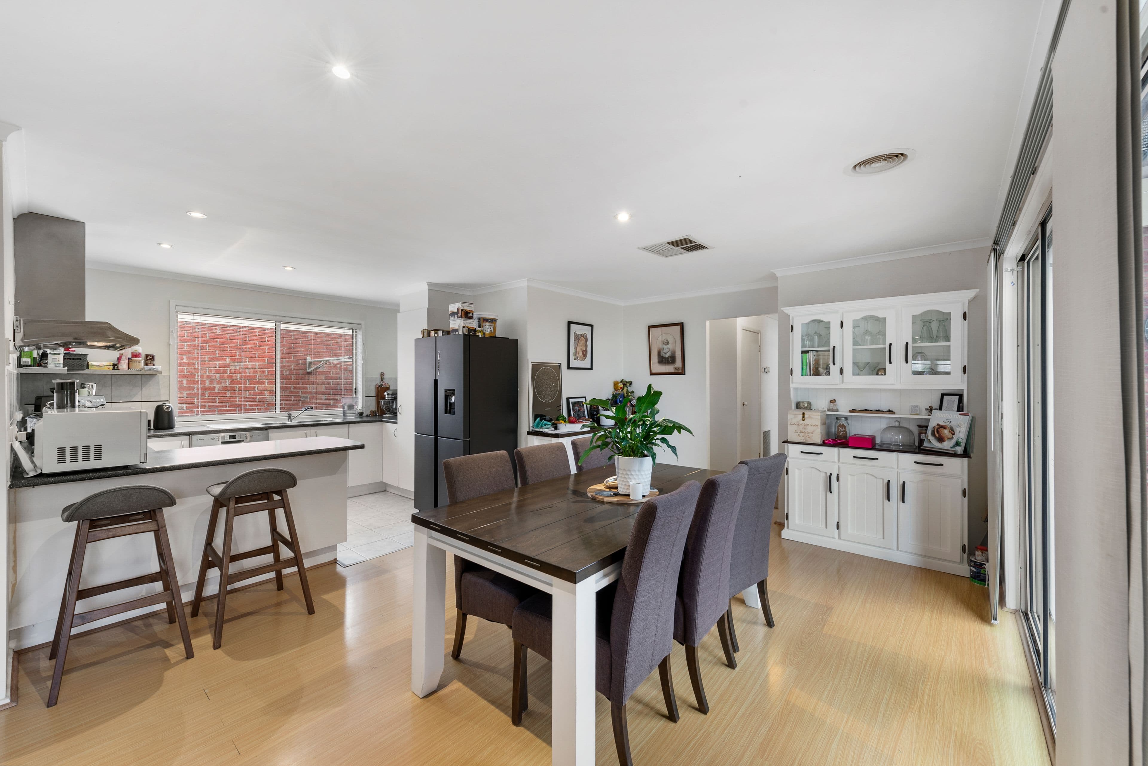 31 Timele Drive, Hillside VIC 3037, Hillside - Thumbnail 3